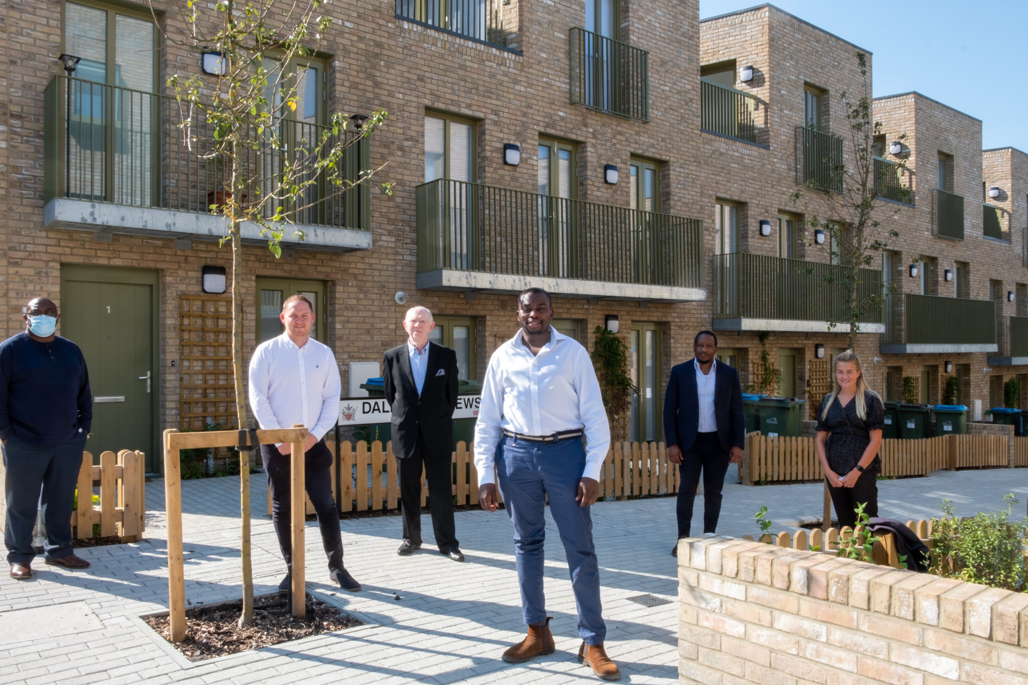 Cllrs Thorpe and Okereke visit Woodpecker Gardens