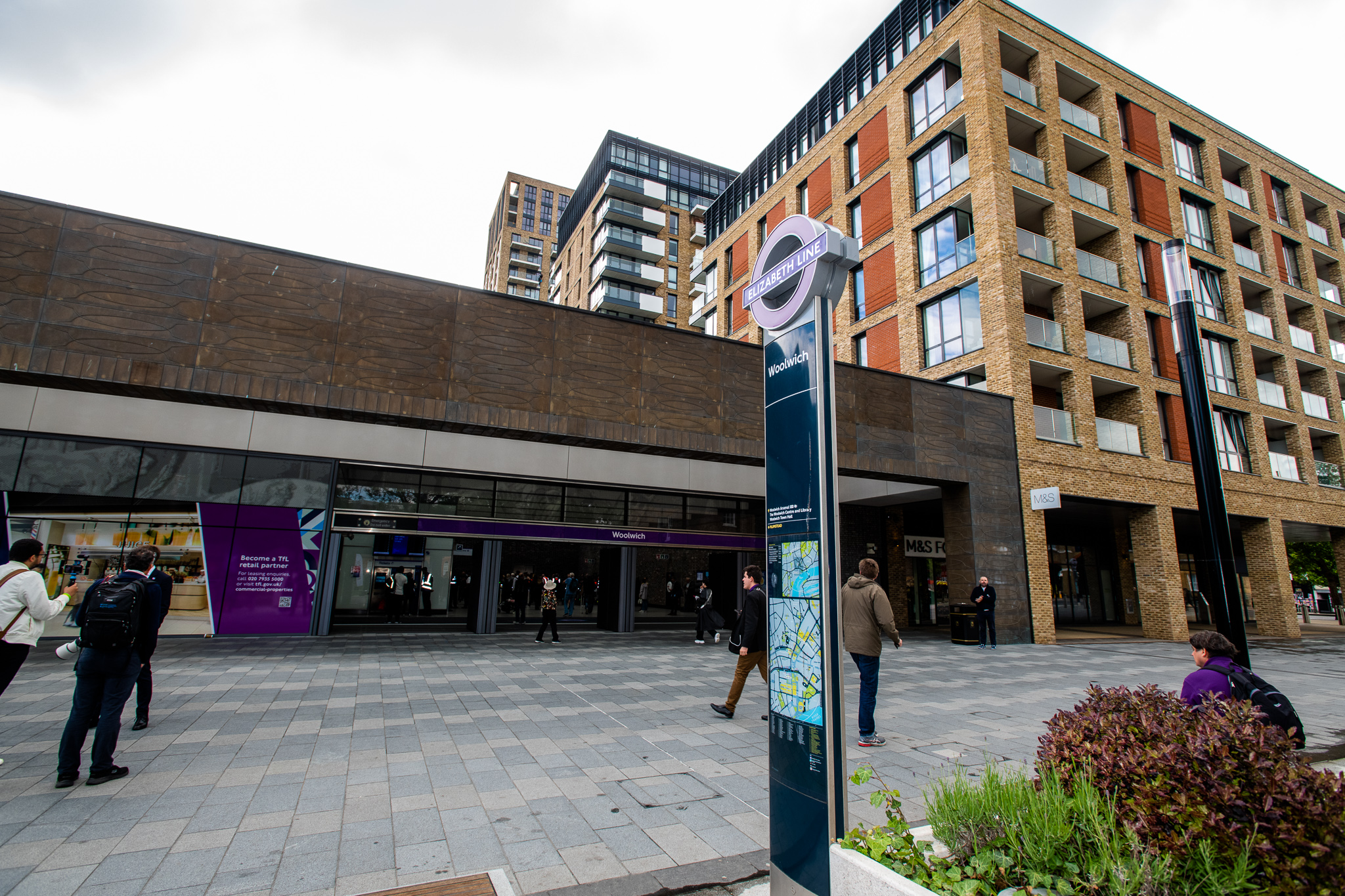 Woolwich Elizabeth line station