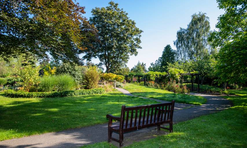 Eltham Crematorium garden