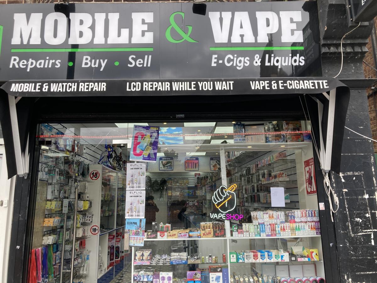 Photo of UZI Mobile and Vape shop front in Eltham