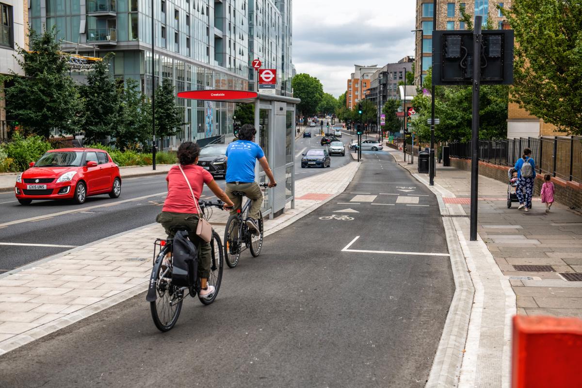 cycle lane with bus stop by-pass