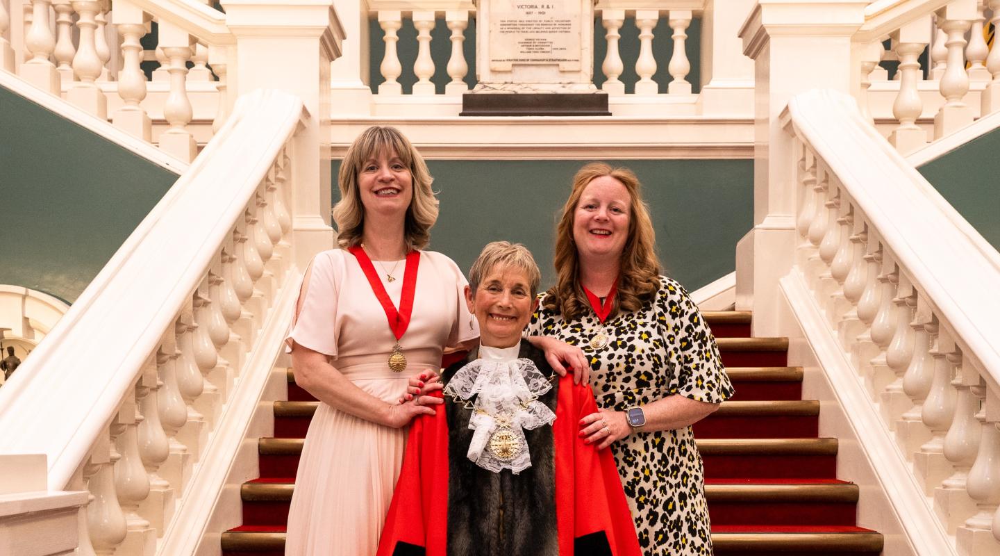 Mayor Cllr Linda Bird with her consorts, her daughters Amy Bird- Matthews and Emily Bird-Boughen